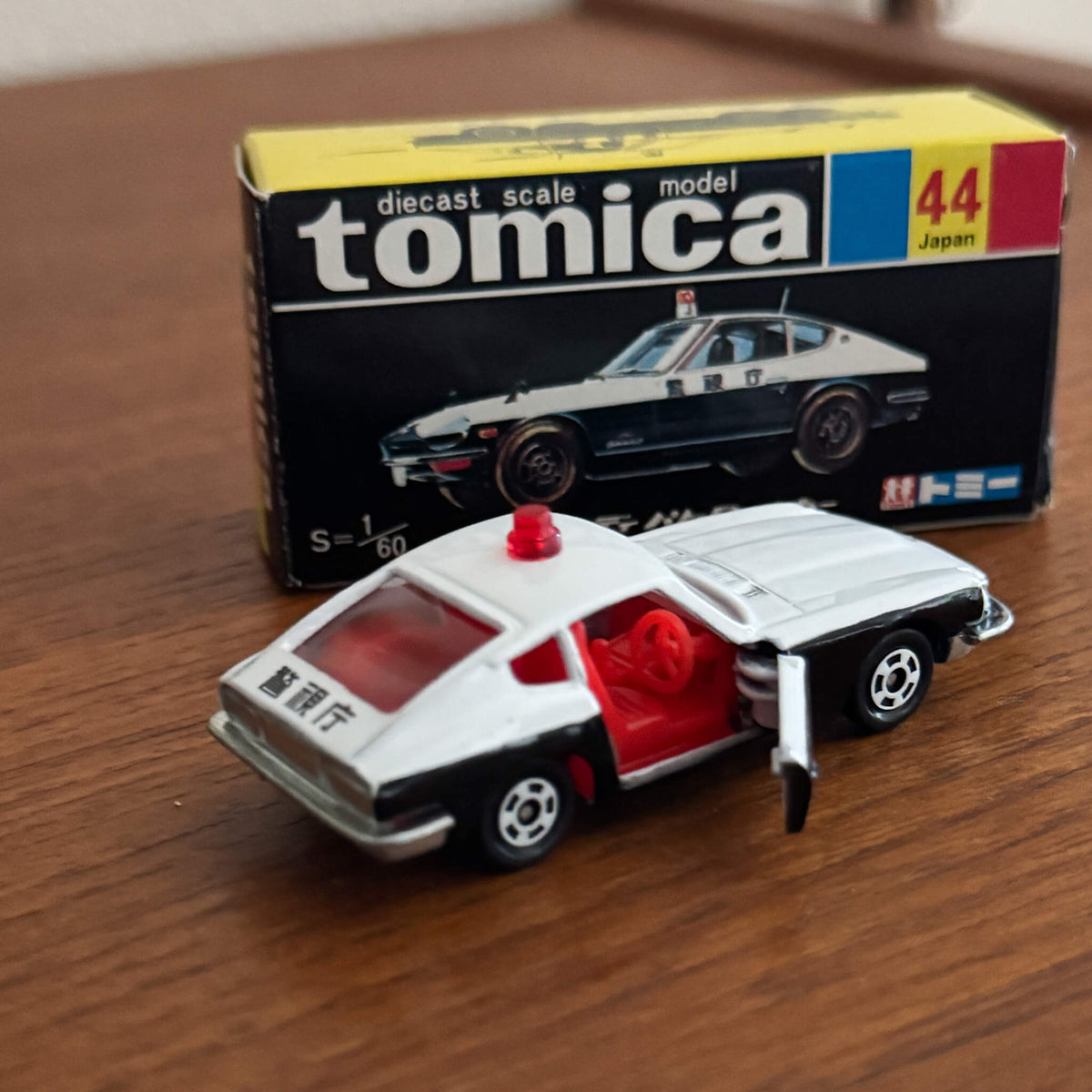 Vintage Tomica No. 44 Nissan Fairlady Z432 Police Car | 2000 Black Box Reissue