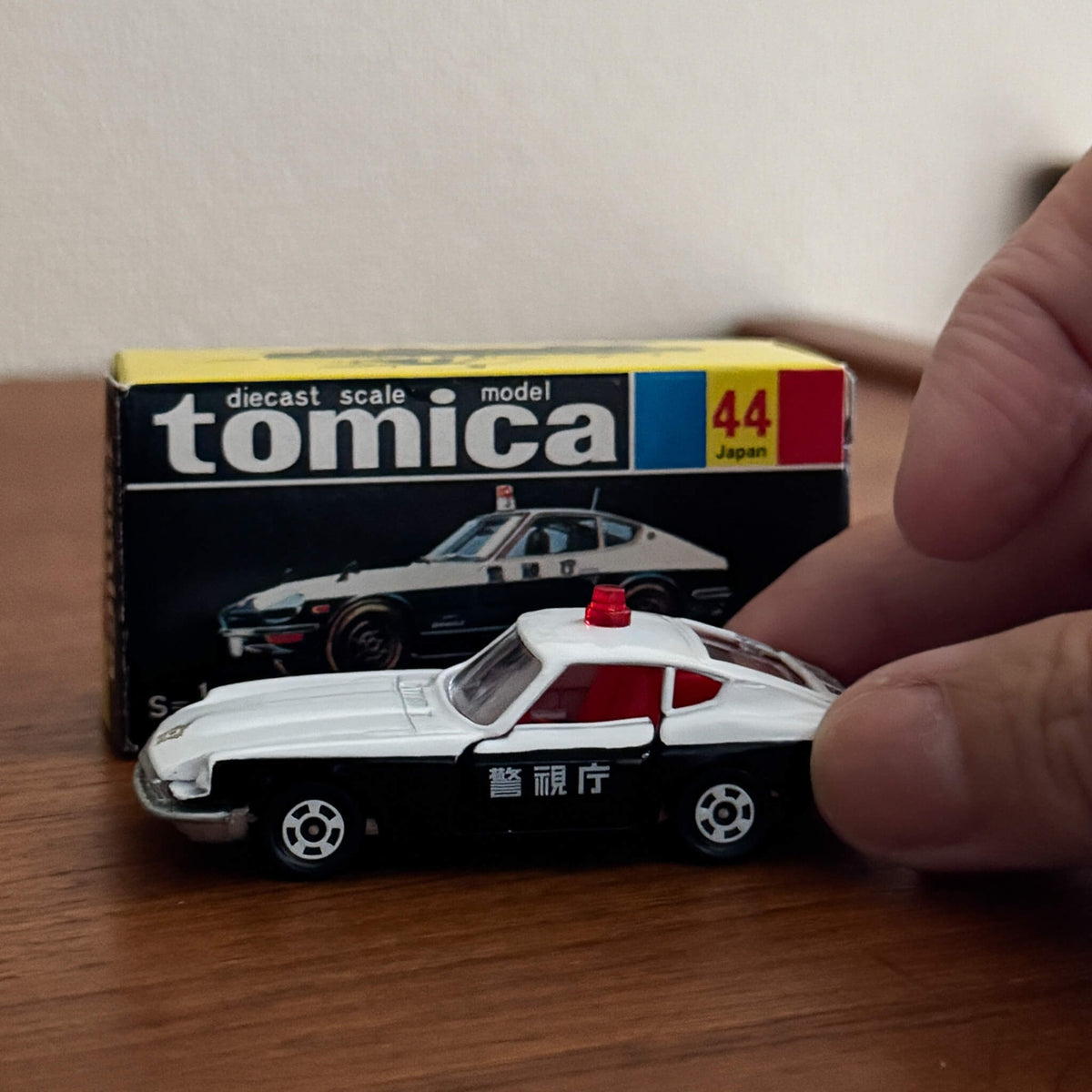Vintage Tomica No. 44 Nissan Fairlady Z432 Police Car | 2000 Black Box Reissue
