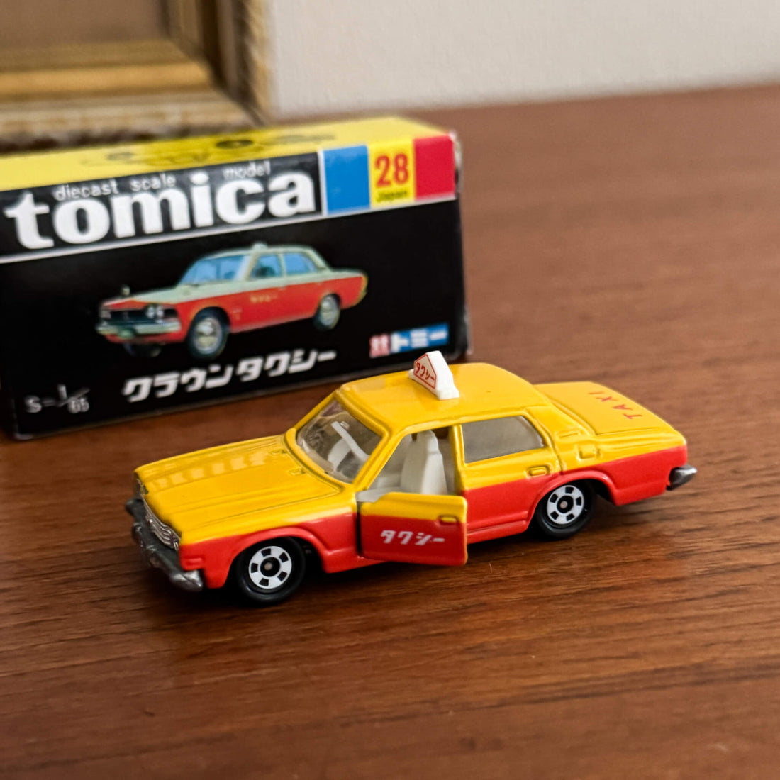 Vintage Tomica No. 28 Toyota Crown Taxi | 2000 Black Box Reissue