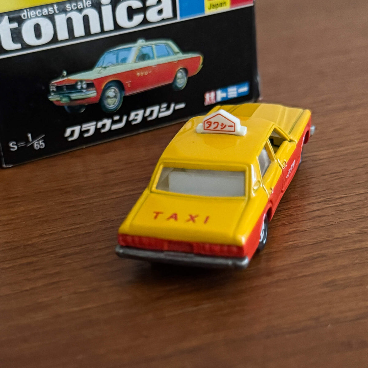 Vintage Tomica No. 28 Toyota Crown Taxi | 2000 Black Box Reissue