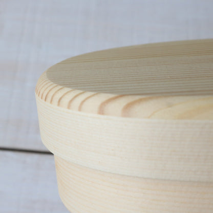 Japanese Cedar Wappa Style Bento Box, Oval One-Tier, 500 ml