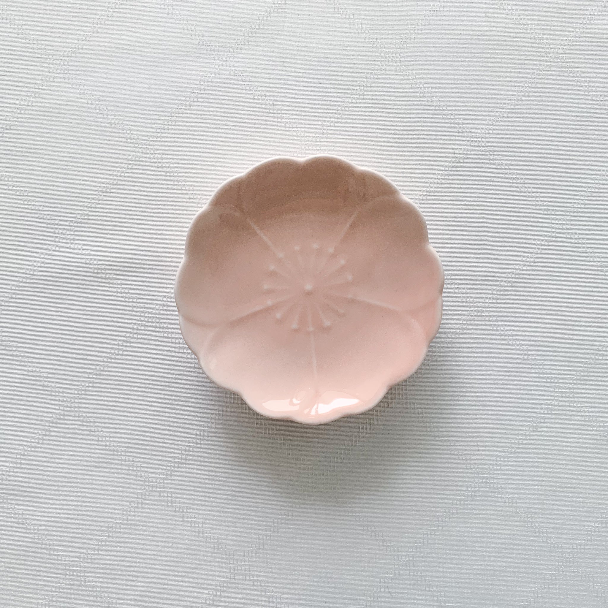 Hasami Porcelain Sakura Mamezara - Nagamochi Shop