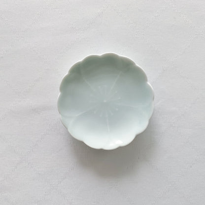 Hasami Porcelain Sakura Mamezara - Nagamochi Shop