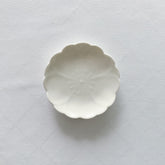 Hasami Porcelain Sakura Mamezara - Nagamochi Shop