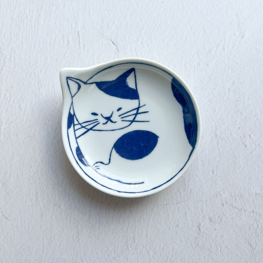 Hasami Porcelain Kitty Mamezara (Small Dish Plate)Nagamochi Shop