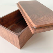 Load image into Gallery viewer, Hollowed Out Hinoki Wood Bento BoxNagamochi Shop
