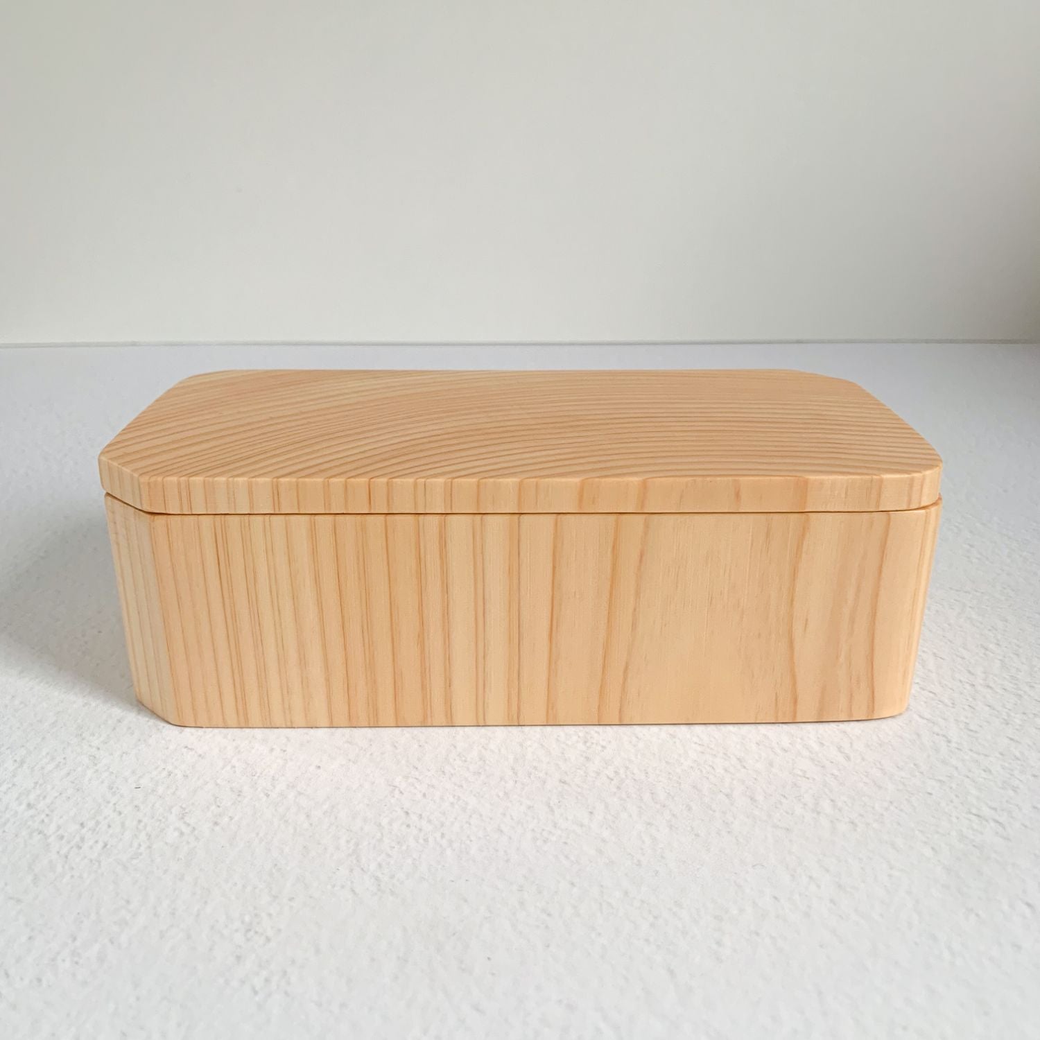 Traditional Wooden Bento Box - Japanese Cedar - Square or Ellipse Shape -  ApolloBox