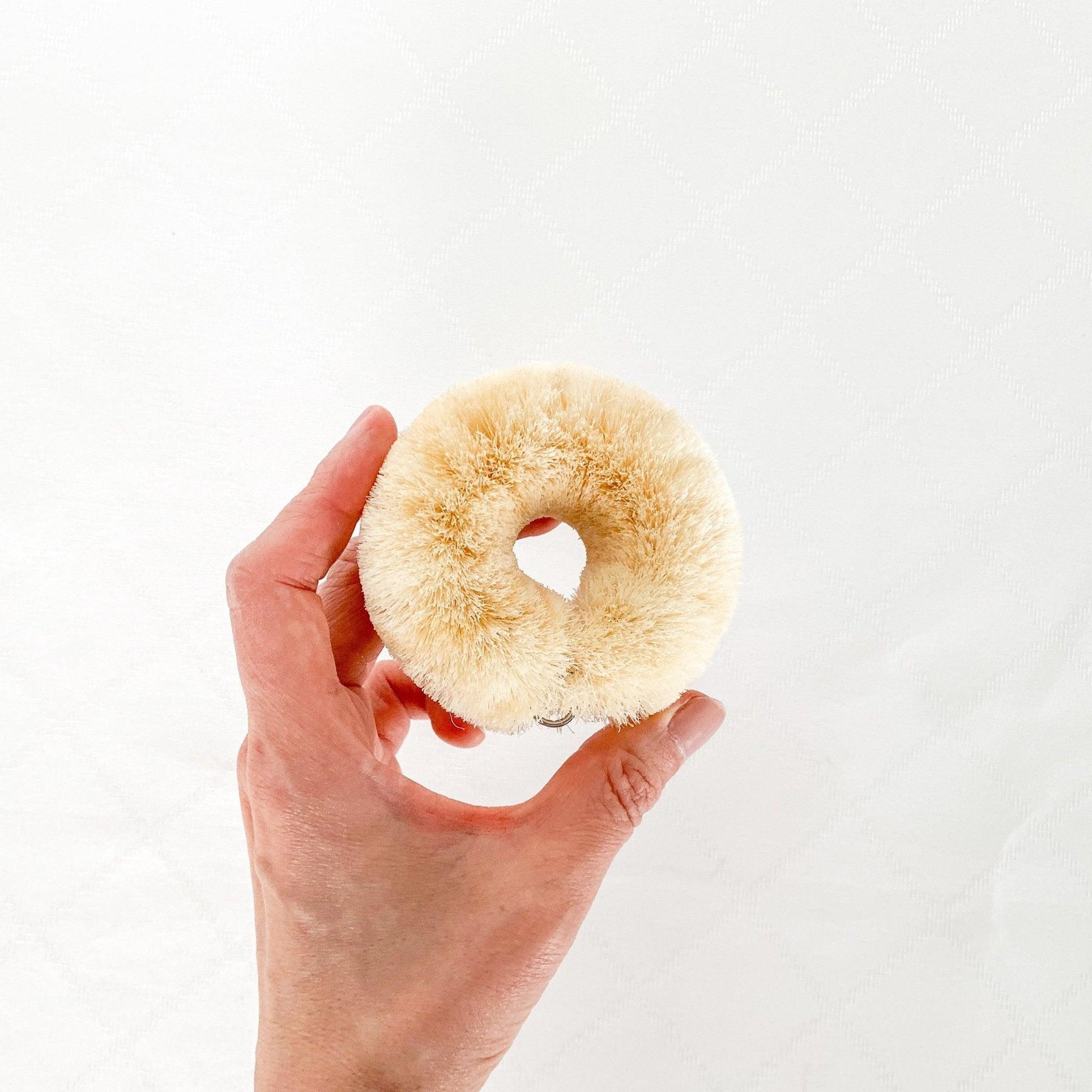 Soft White Scrubber (S) / KAMENOKO TAWASHI - Nagamochi Shop