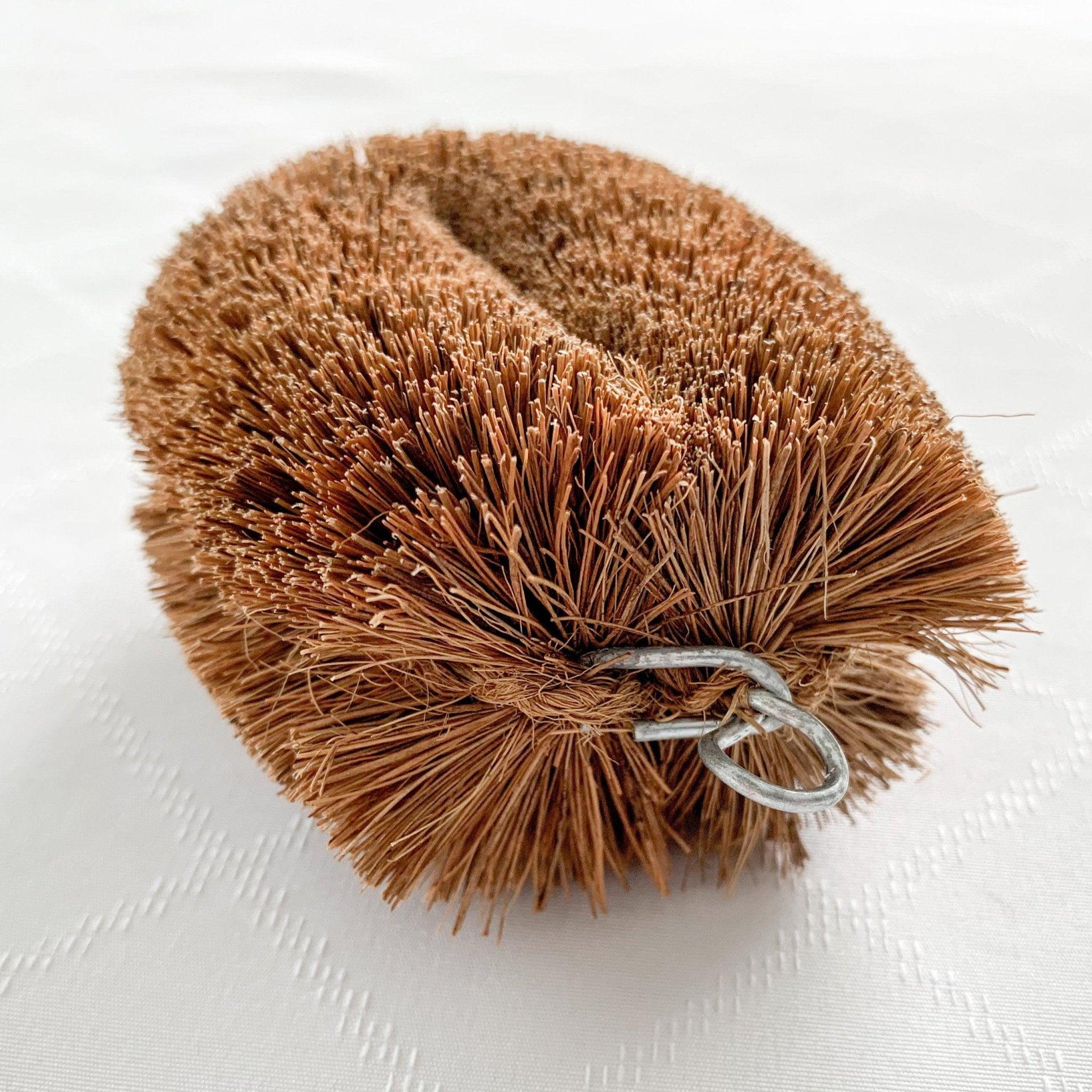 KAMENOKO TAWASHI Vegetable Scrub Brush - Thumbnail 4