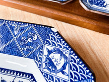 Load image into Gallery viewer, Vintage Arita Porcelain Square Plates SetNagamochi Shop
